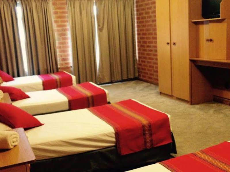Pooraka Motor Inn Kültér fotó